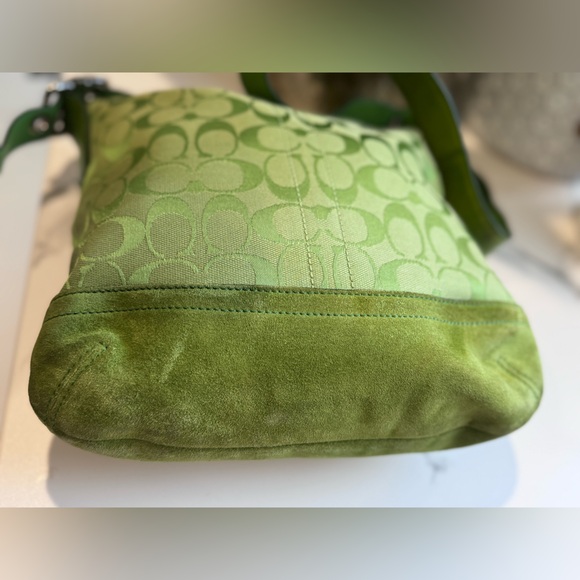 Coach 🍏 Green Signature Jacquard & Suede Vintage Bag #9362 - Picture 4 of 11